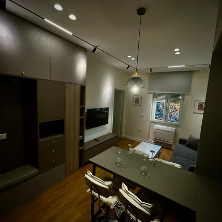 1 Bedroom Flat * 地拉那