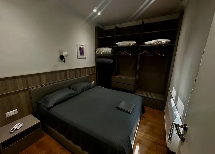 アパート 1 Bedroom Flat *